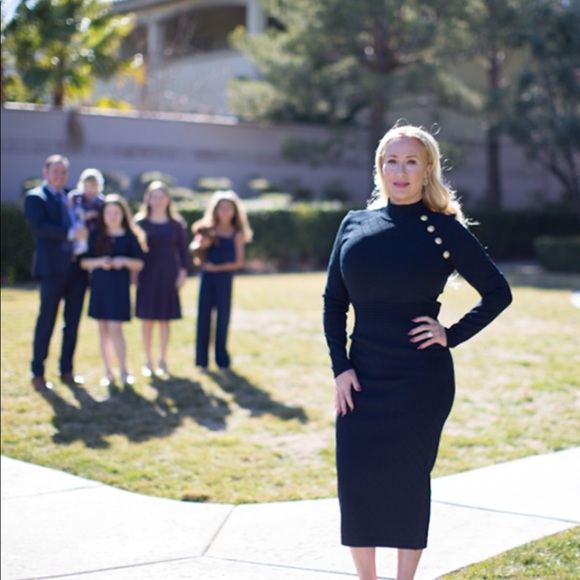 Meet your Posher, Amanda - Picture 4 of 4